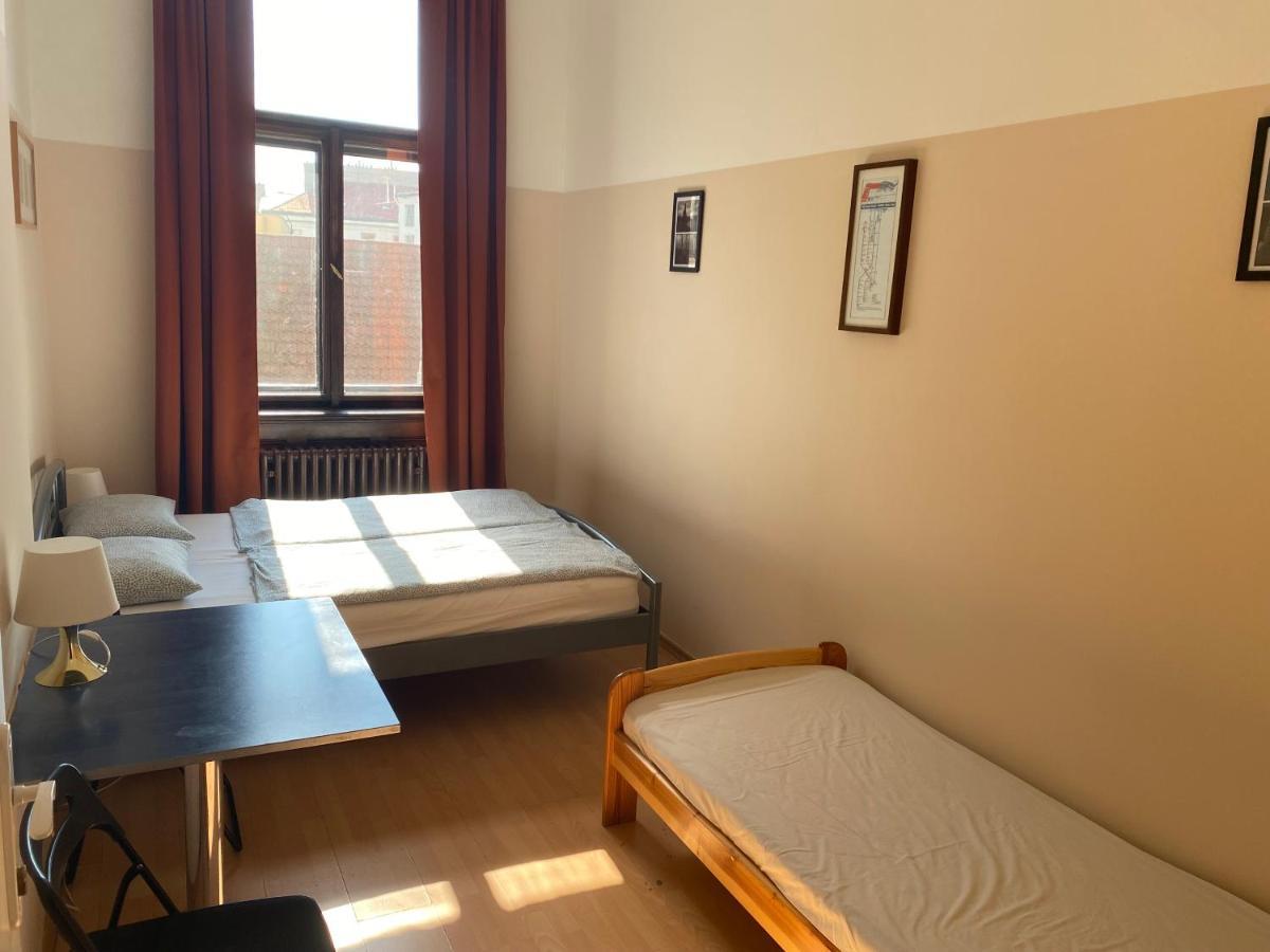 Hostel Emma Prag Eksteriør billede